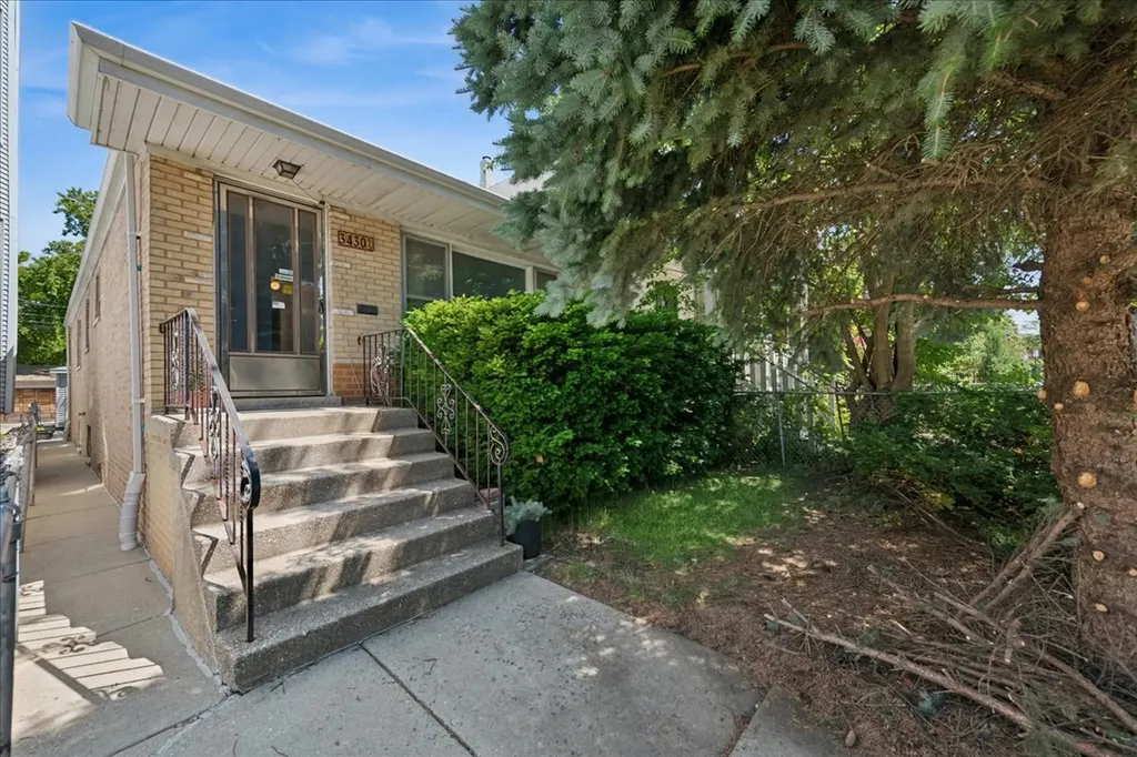 3430 West Drummond Place Chicago IL 60647