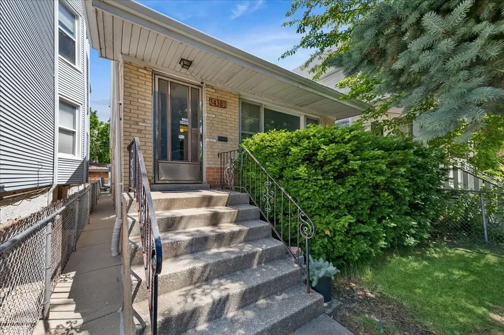 3430 West Drummond Place Chicago IL 60647