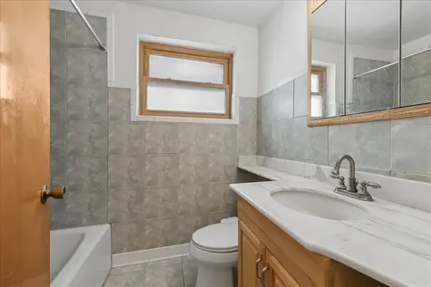 3430 West Drummond Place Chicago IL 60647