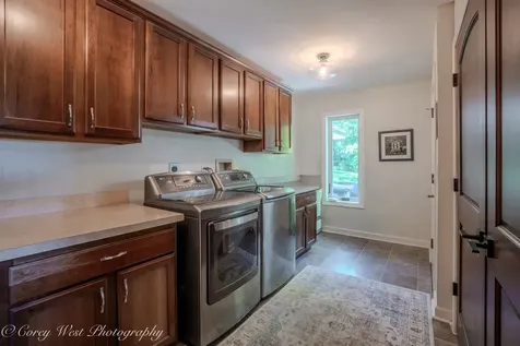 39W944 Deer Run Drive St. Charles IL 60175