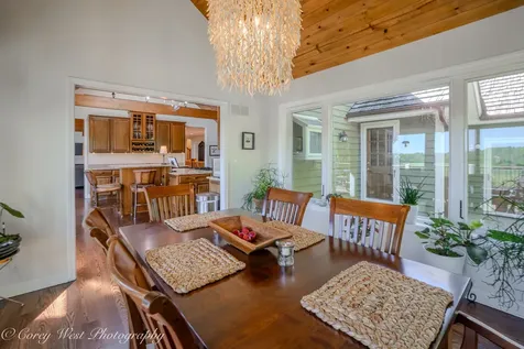 39W944 Deer Run Drive St. Charles IL 60175