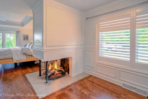 39W944 Deer Run Drive St. Charles IL 60175