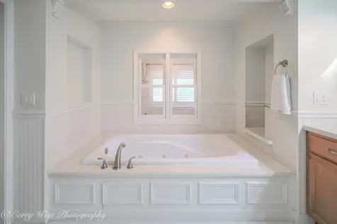 39W944 Deer Run Drive St. Charles IL 60175
