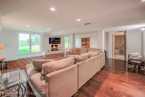 39W944 Deer Run Drive St. Charles IL 60175