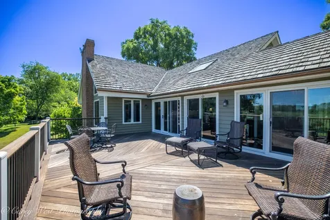 39W944 Deer Run Drive St. Charles IL 60175