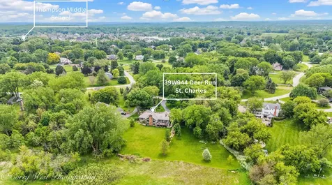 39W944 Deer Run Drive St. Charles IL 60175