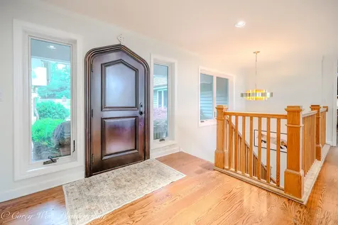 39W944 Deer Run Drive St. Charles IL 60175