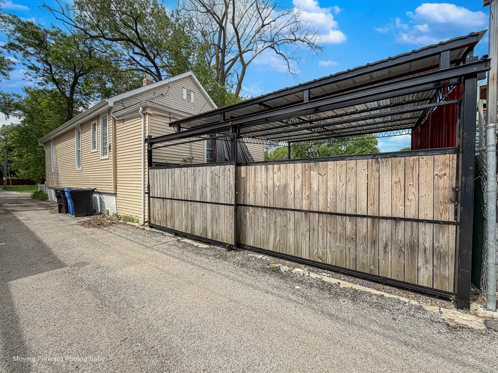 1016 West 57th Street Chicago IL 60621