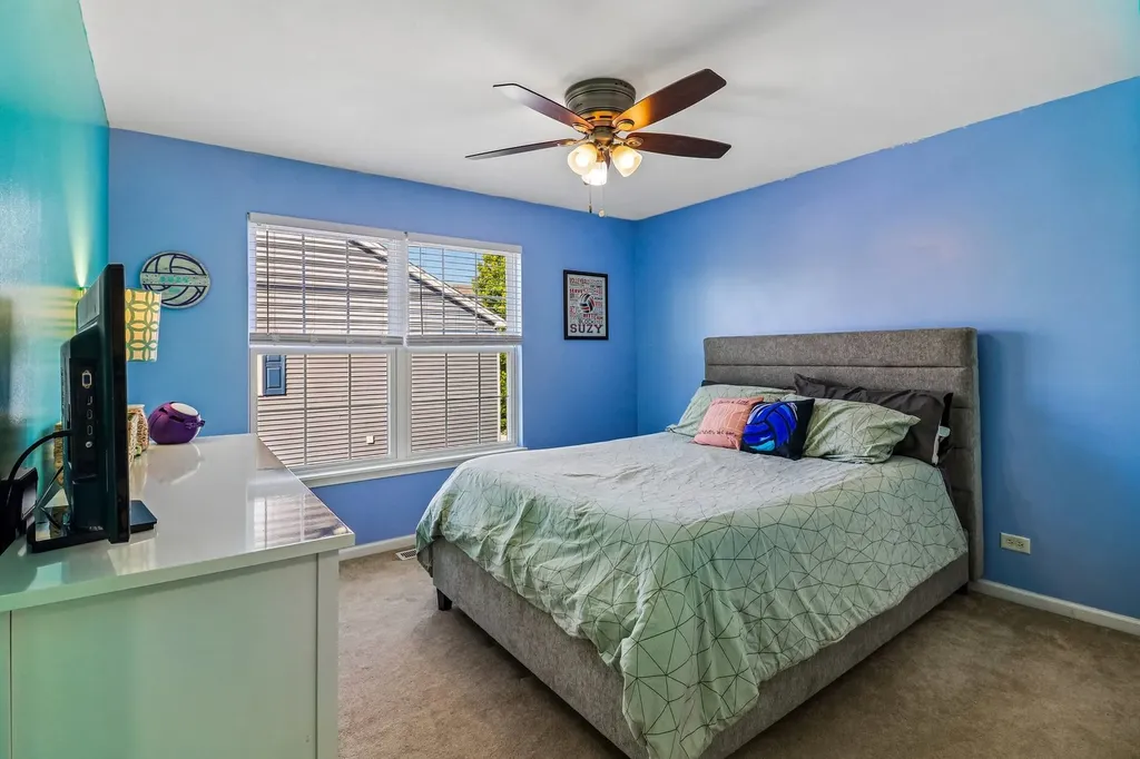 1241 Bradford Lane Antioch IL 60002