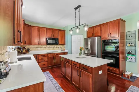 1241 Bradford Lane Antioch IL 60002