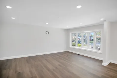 615 Cordial Drive Des Plaines IL 60018