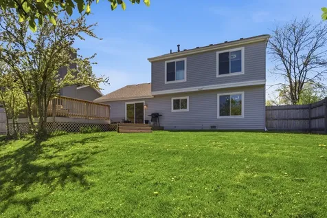 221 Stafford Drive Mundelein IL 60060