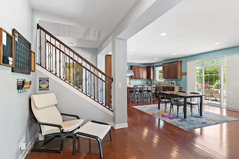 14 Kenilworth Court Cary IL 60013