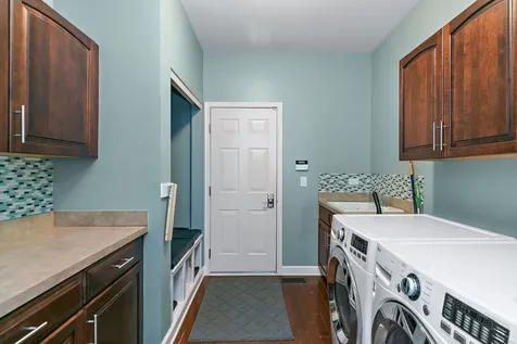 14 Kenilworth Court Cary IL 60013
