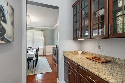 14 Kenilworth Court Cary IL 60013
