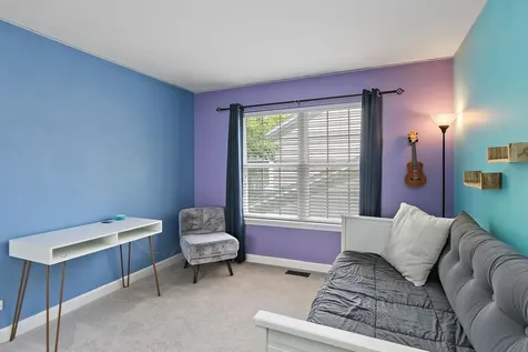14 Kenilworth Court Cary IL 60013
