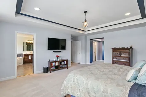 14 Kenilworth Court Cary IL 60013