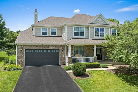 14 Kenilworth Court Cary IL 60013