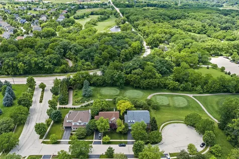 14 Kenilworth Court Cary IL 60013