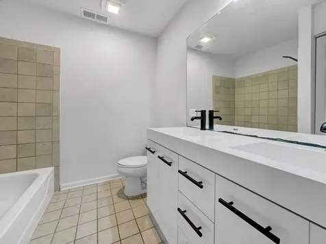 1089 Ellsworth Drive Grayslake IL 60030