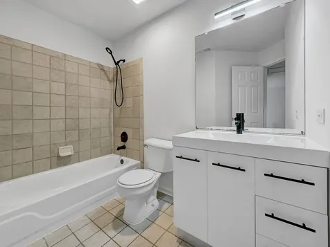 1089 Ellsworth Drive Grayslake IL 60030
