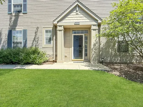 1089 Ellsworth Drive Grayslake IL 60030