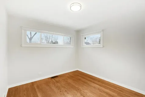 6803 North Keeler Avenue Lincolnwood IL 60712