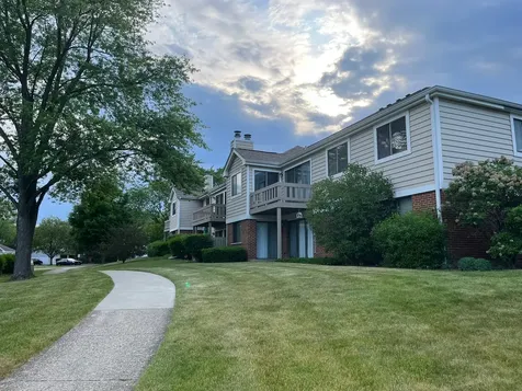 355 Lambert Drive Schaumburg IL 60193