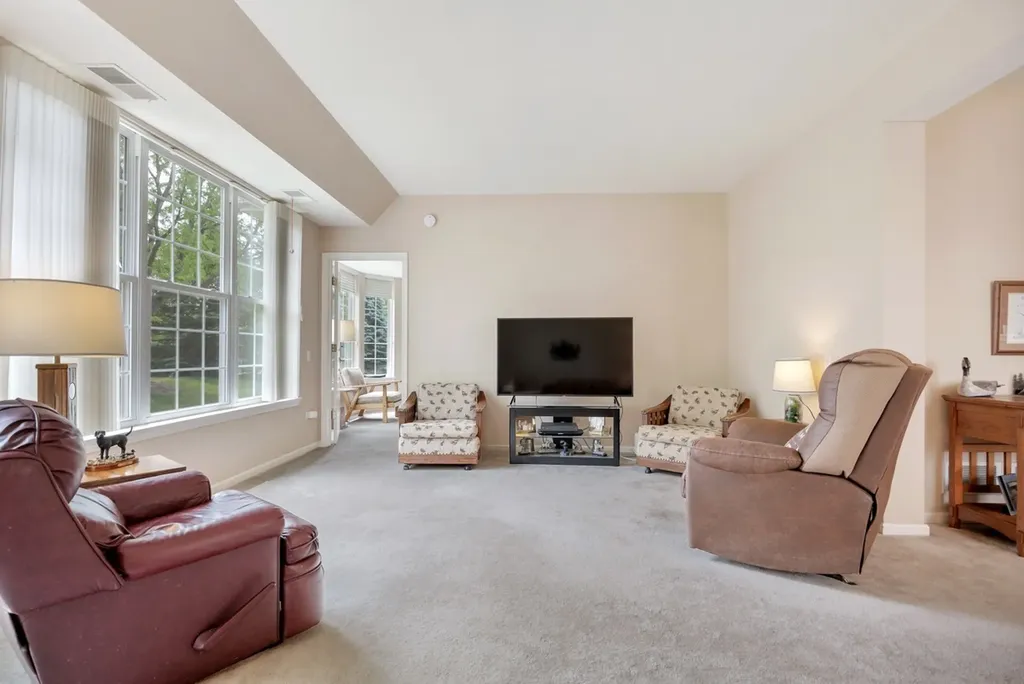 12452 Wedgemere Drive Huntley IL 60142