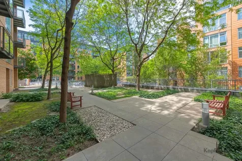 1720 Oak Avenue Evanston IL 60201