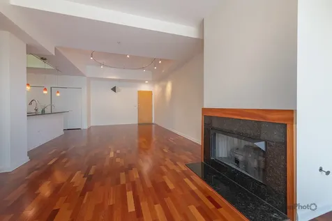 1720 Oak Avenue Evanston IL 60201