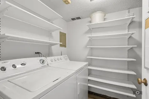 3287 Rumford Court Aurora IL 60504
