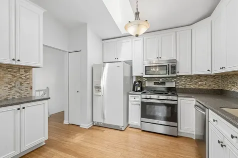2692 South Embers Lane Arlington Heights IL 60005