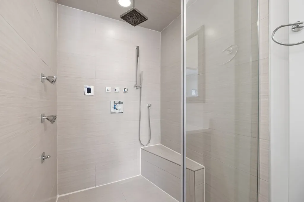 1536 West Walton Street Chicago IL 60642