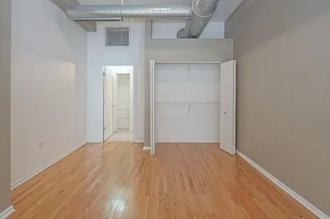 6 East Monroe Street Chicago IL 60603