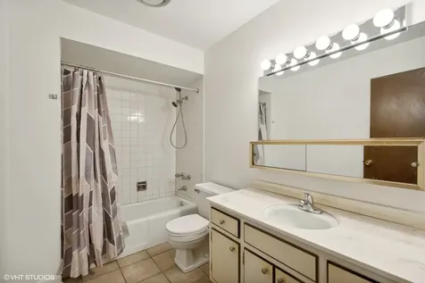 19128 South Pine Drive Country Club Hills IL 60478