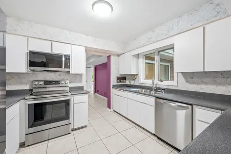 628 Calais Circle Highland Park IL 60035