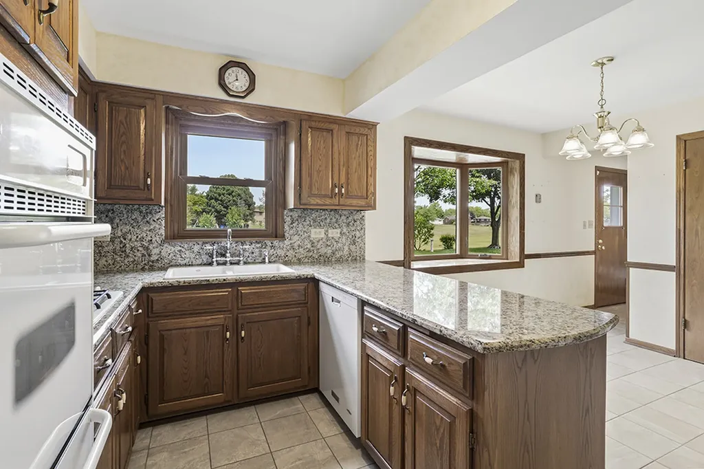 3020 Spring Green Drive Darien IL 60561