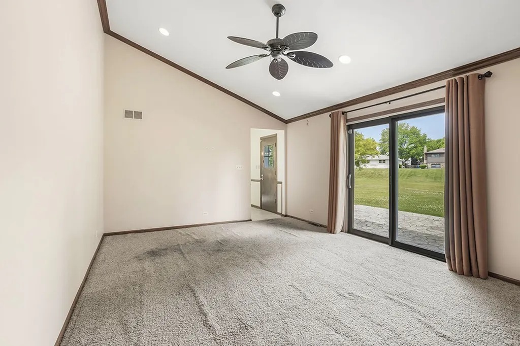 3020 Spring Green Drive Darien IL 60561