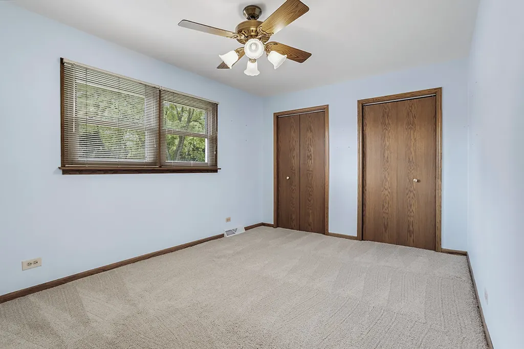 3020 Spring Green Drive Darien IL 60561