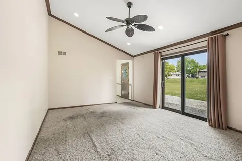 3020 Spring Green Drive Darien IL 60561