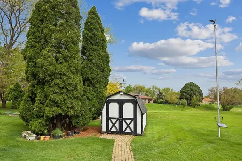 3020 Spring Green Drive Darien IL 60561