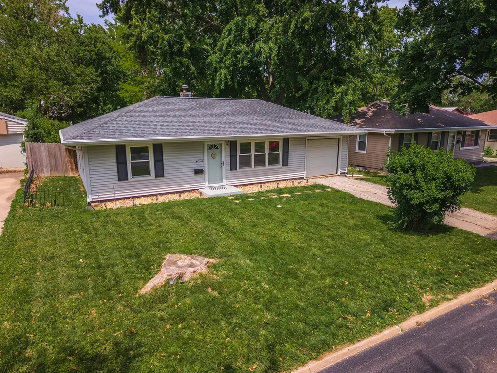 906 Fairchild Avenue Normal IL 61761