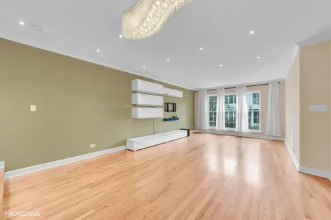 763 Grosse Pointe Circle Vernon Hills IL 60061
