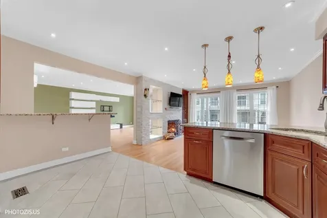 763 Grosse Pointe Circle Vernon Hills IL 60061