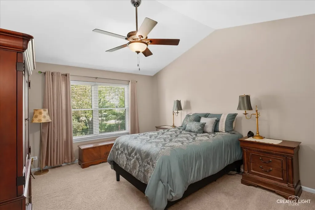 1221 Oakleaf Court Aurora IL 60506
