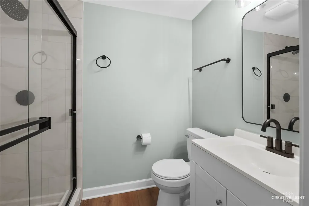 1221 Oakleaf Court Aurora IL 60506