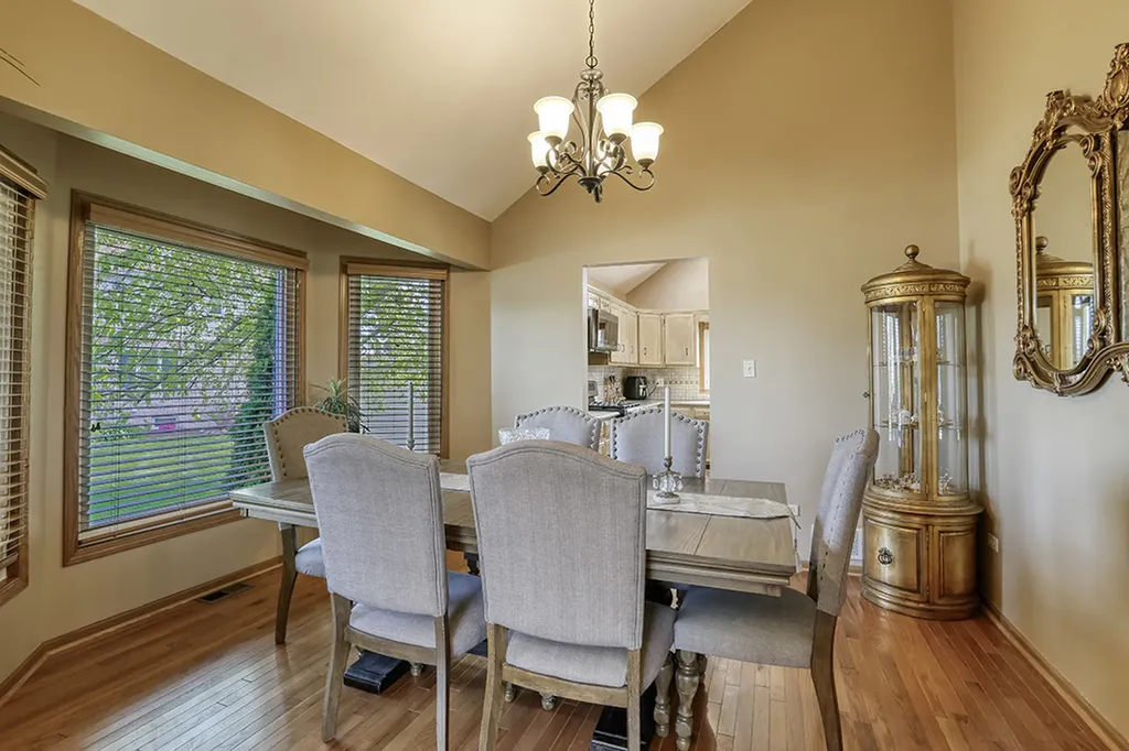 18013 Alice Lane Orland Park IL 60467