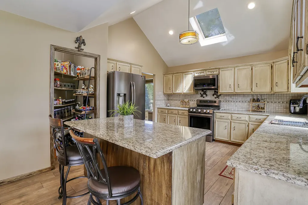 18013 Alice Lane Orland Park IL 60467
