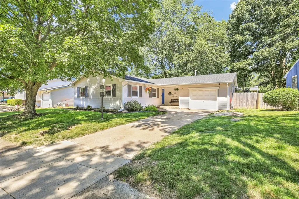 1810 Rebecca Drive Champaign IL 61821